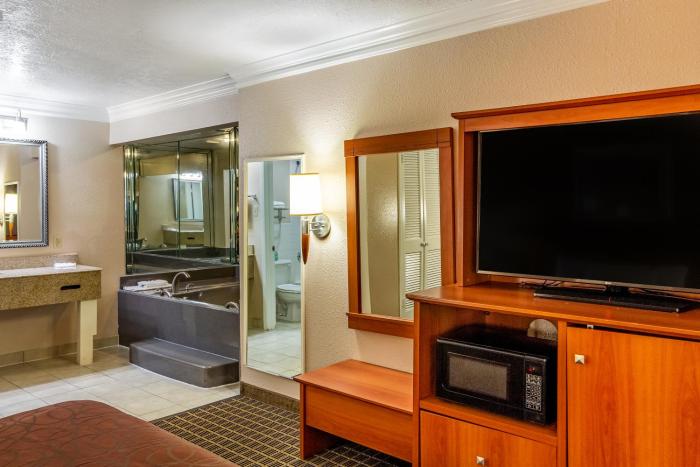 motel 6 alvin tx