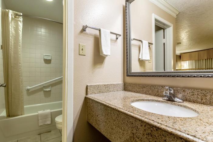 motel 6 alvin tx