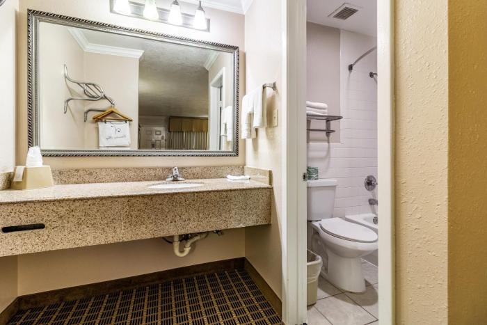 motel 6 alvin tx
