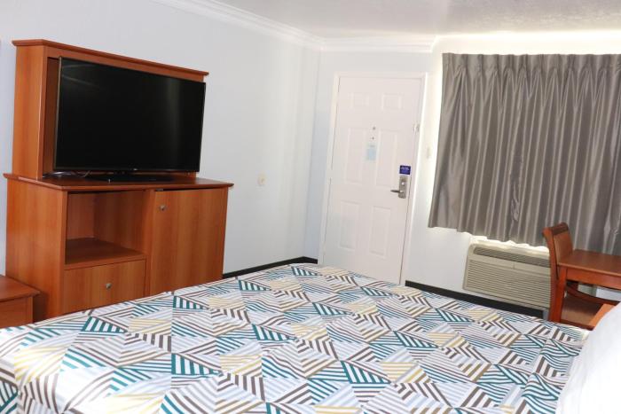 motel 6 alvin tx