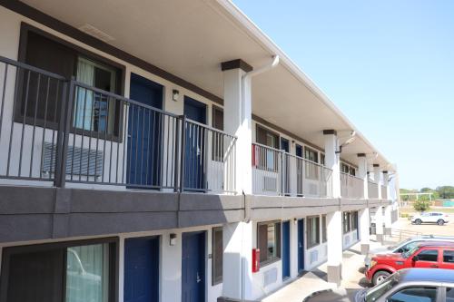 motel 6 alvin tx