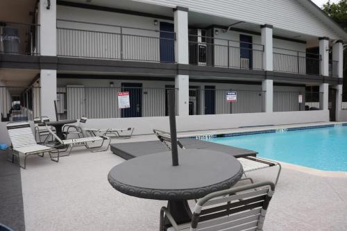 motel 6 alvin tx