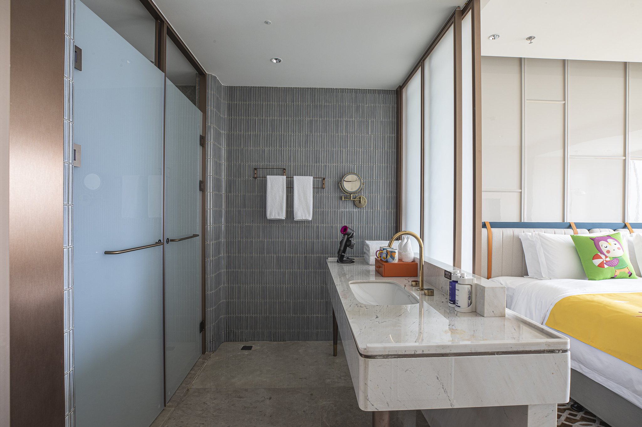 voco chongqing chaotianmen an ihg hotel