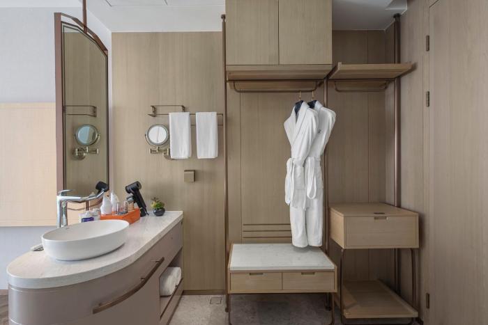 voco chongqing chaotianmen an ihg hotel