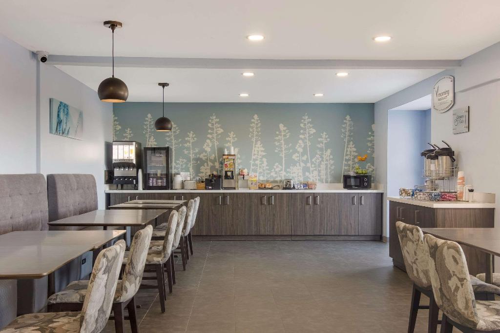 spark by hilton clarion