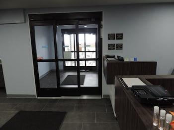 Spark By Hilton Clarion,,3 star