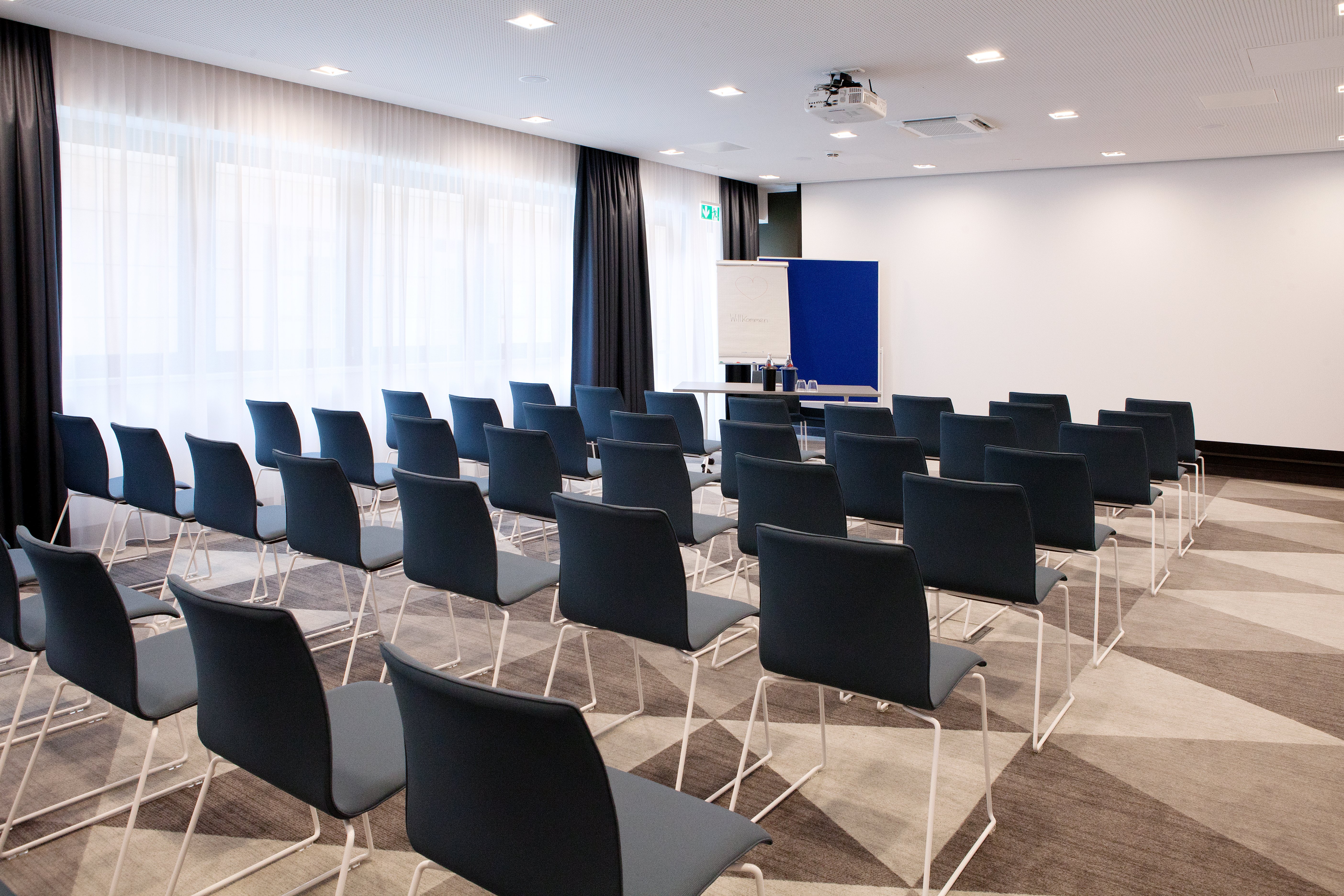 holiday inn express furth an ihg hotel
