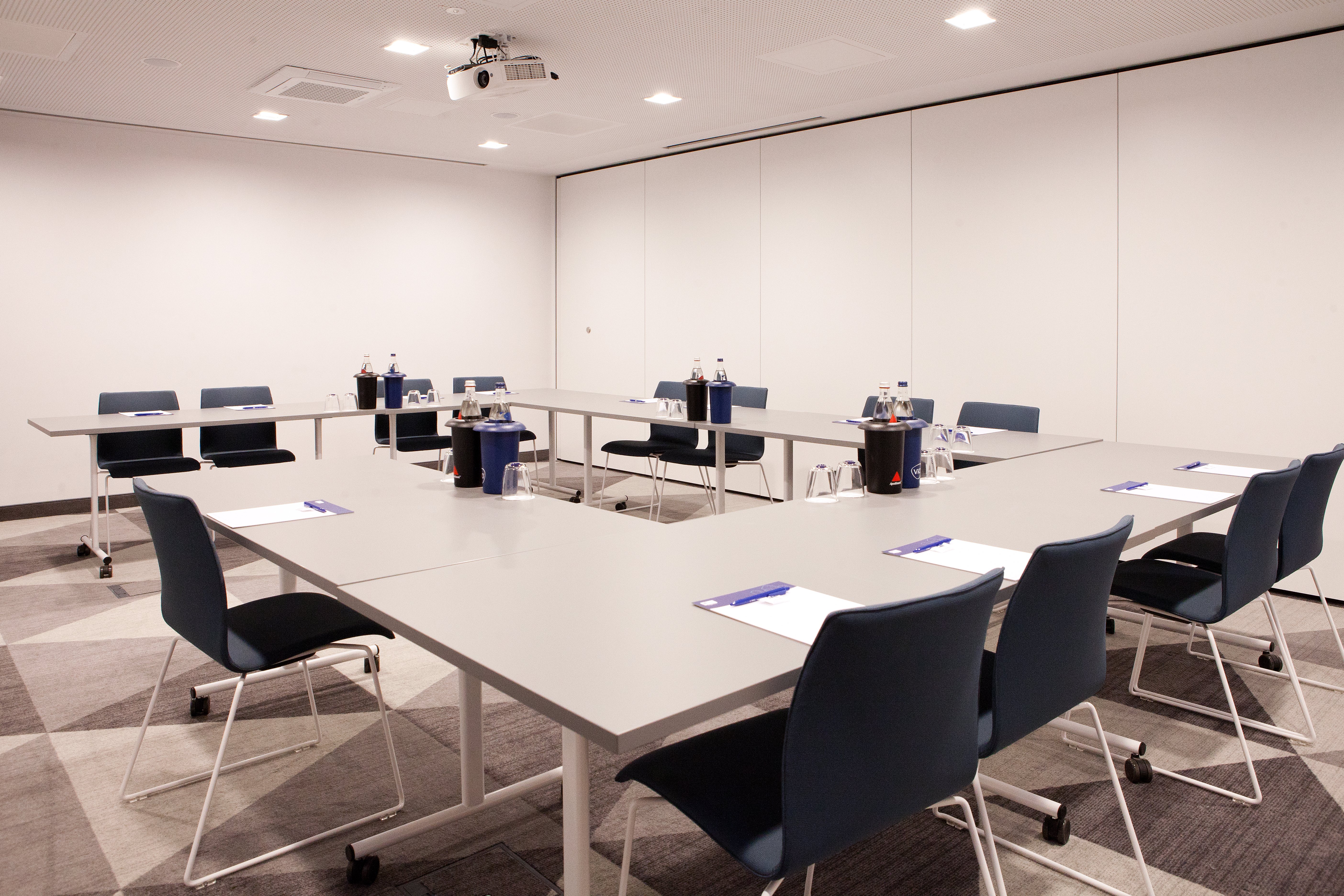 holiday inn express furth an ihg hotel