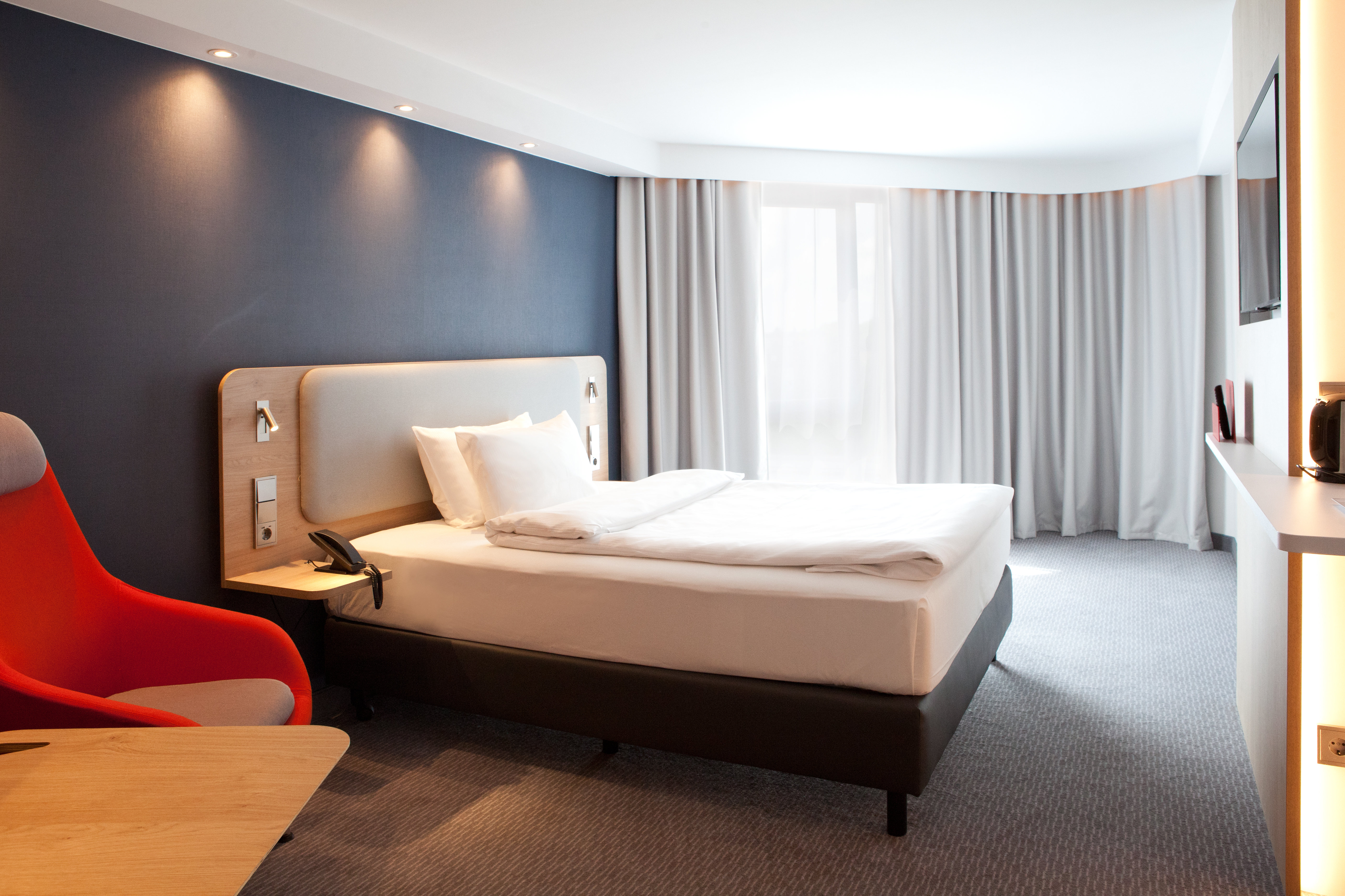 holiday inn express furth an ihg hotel