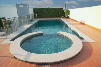 aandh hotel apartment