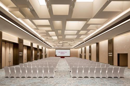 crowne plaza chaozhou riverside an ihg hotel