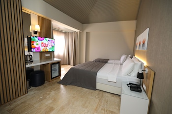 ariel hotel alacati