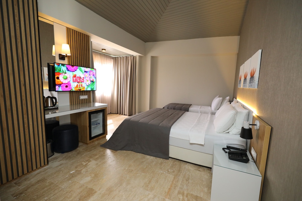 ariel hotel alacati