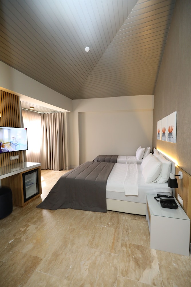 ariel hotel alacati