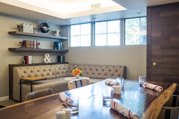 Hotel Indigo Napa Valley By Ihg,Napa>>California,4 star