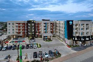 home2 suites by hilton galveston