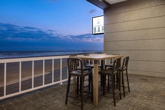 home2 suites by hilton galveston