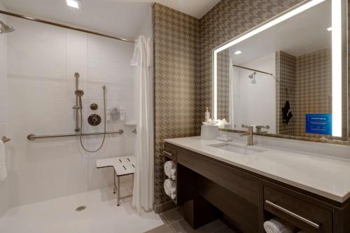 home2 suites by hilton galveston