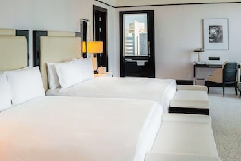 waldorf astoria doha west bay