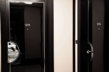 waldorf astoria doha west bay