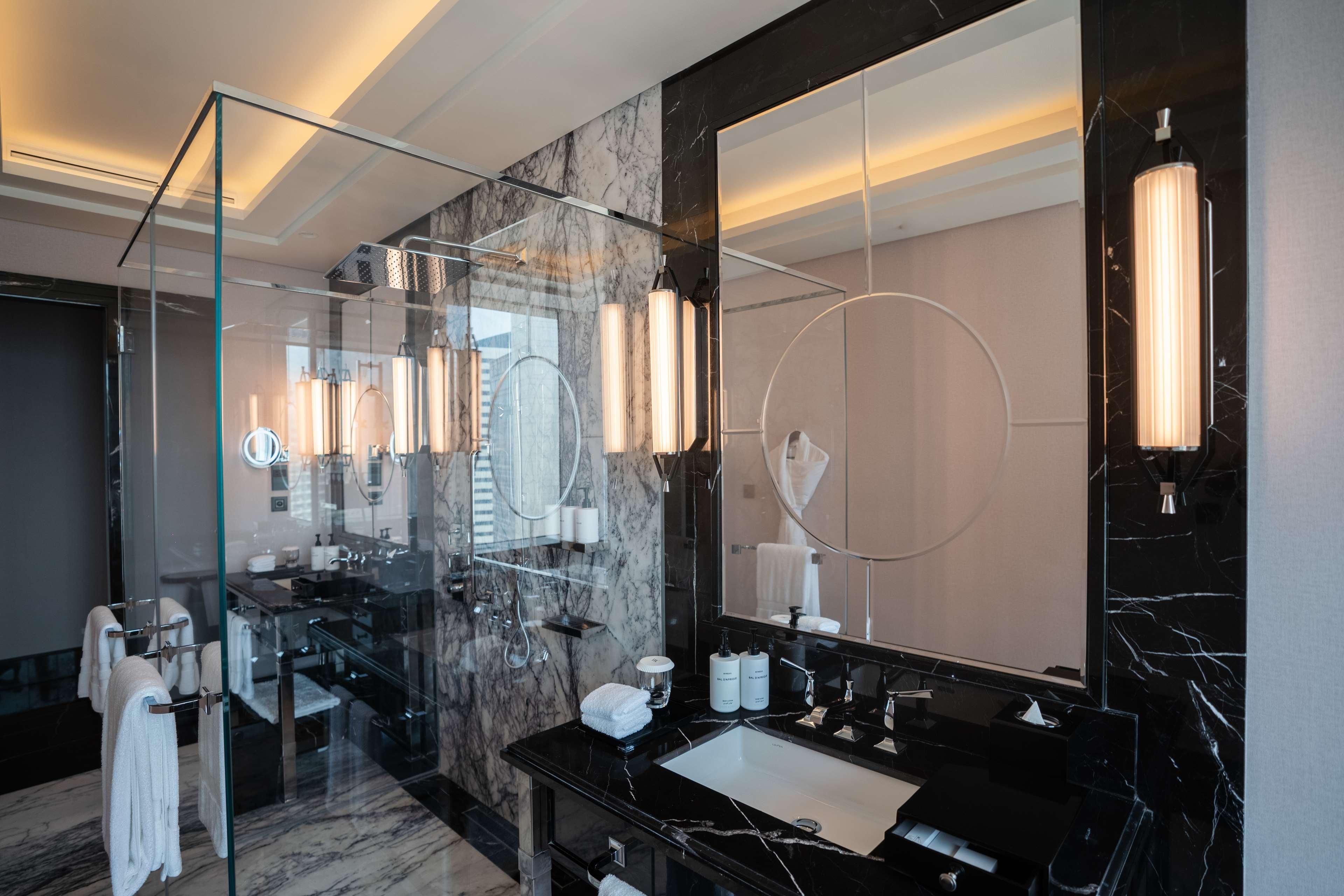waldorf astoria doha west bay