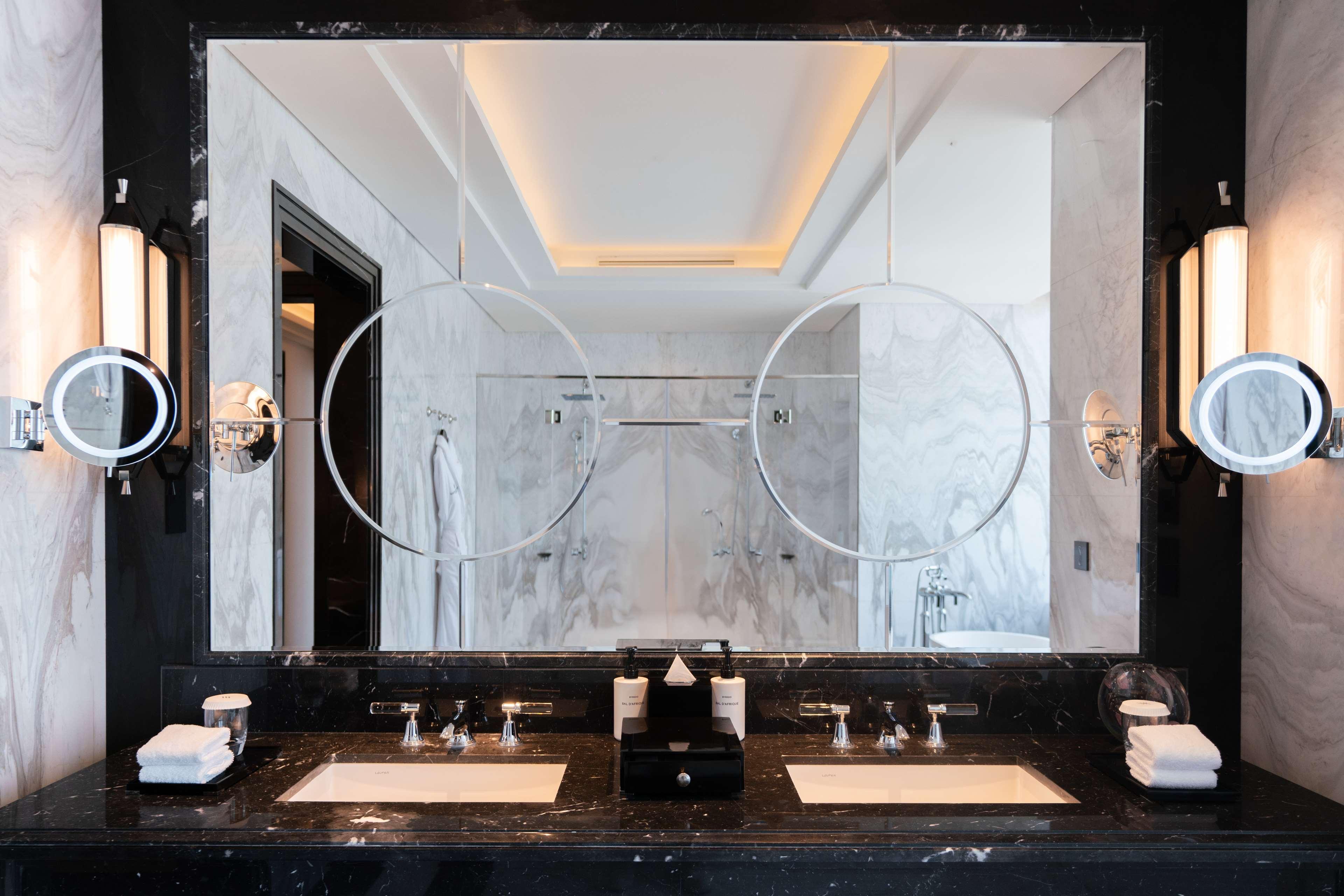 waldorf astoria doha west bay
