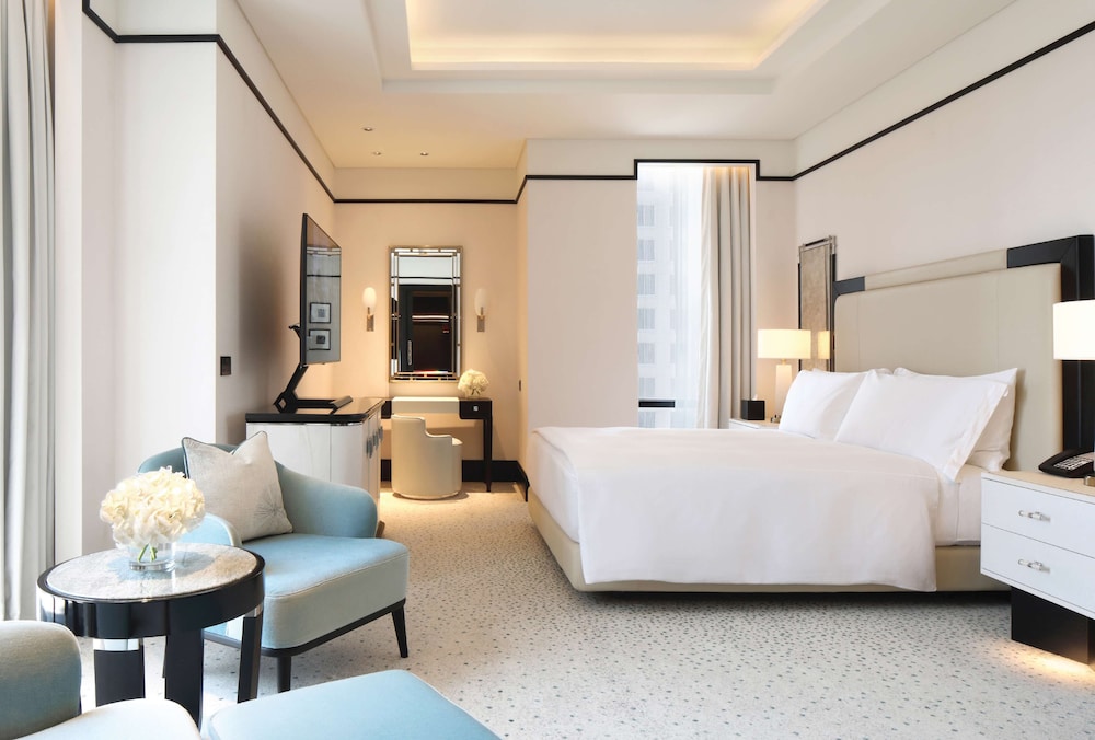 waldorf astoria doha west bay
