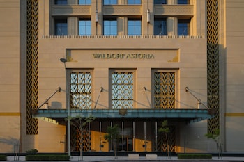 waldorf astoria doha west bay