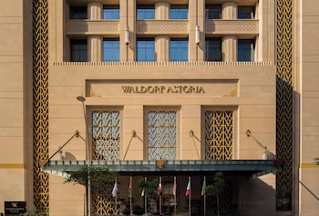 waldorf astoria doha west bay
