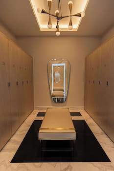 waldorf astoria doha west bay