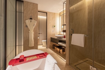 hualuxe beijing xinan