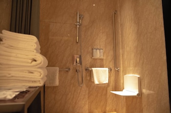 hualuxe beijing xinan