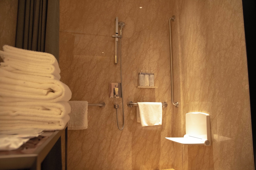 hualuxe beijing xinan