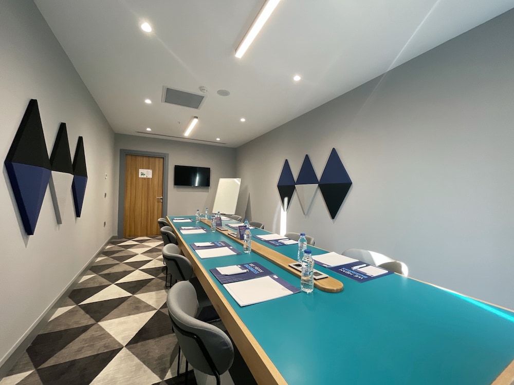 holiday inn express ankara airport