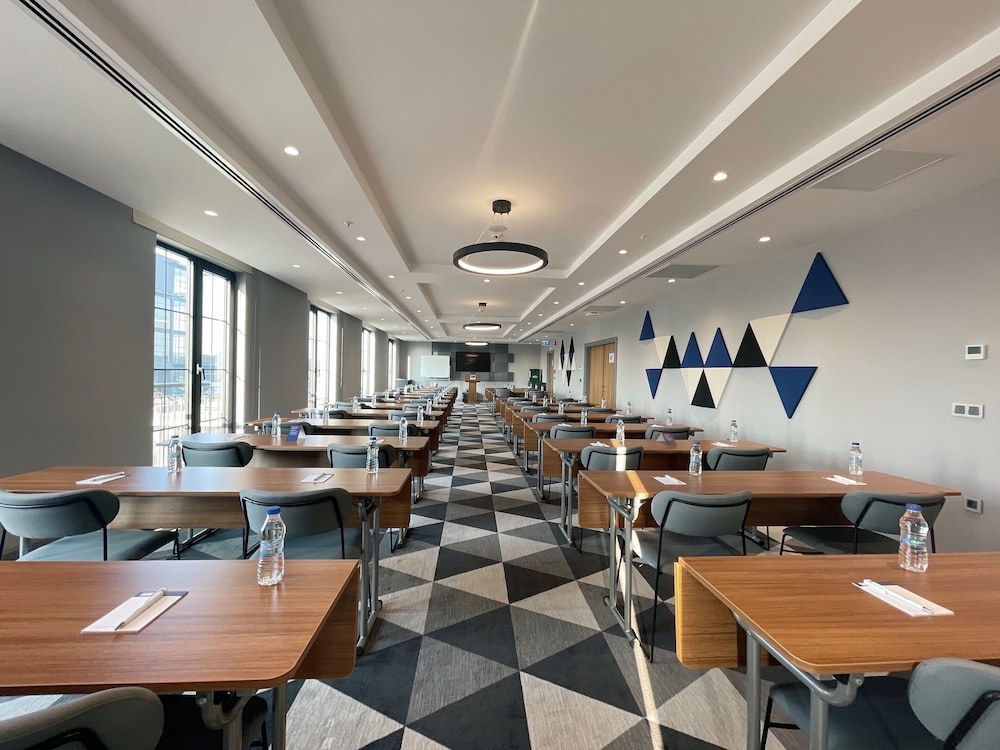holiday inn express ankara airport