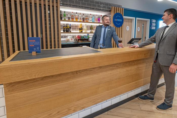 holiday inn express fleet an ihg hotel