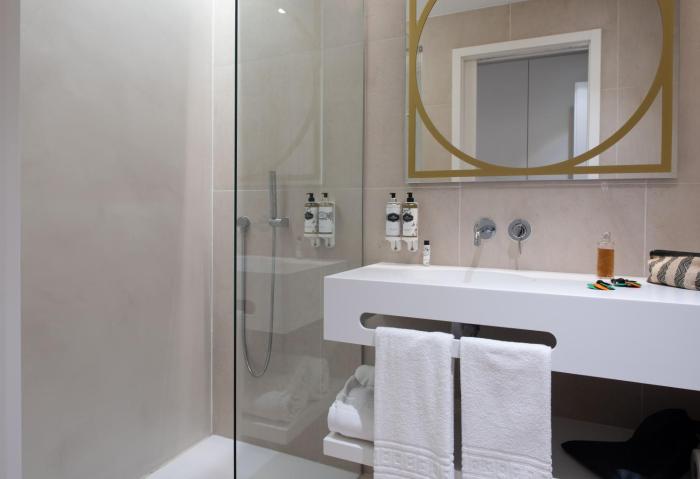 sines sea view hotel