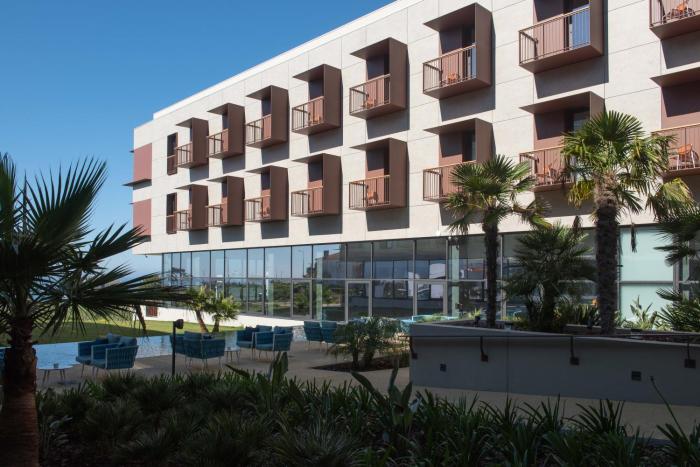 sines sea view hotel