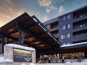 hotel alpenrock breckenridge curio collection by hilton
