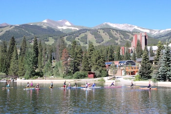 hotel alpenrock breckenridge curio collection by hilton