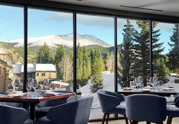 hotel alpenrock breckenridge curio collection by hilton