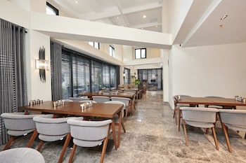 livinton hotel