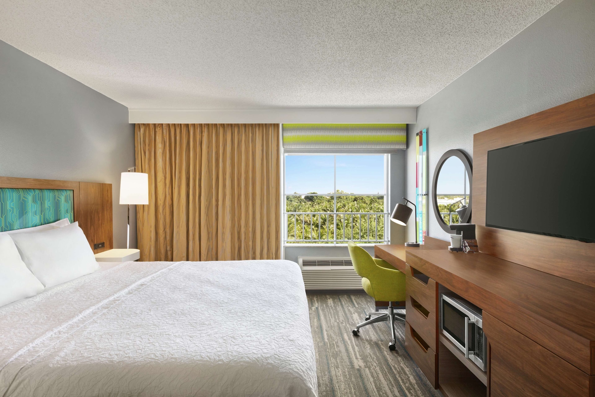 hampton inn and suites ft lauderdale arpt south cruise port