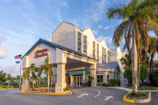 hampton inn and suites ft lauderdale arpt south cruise port