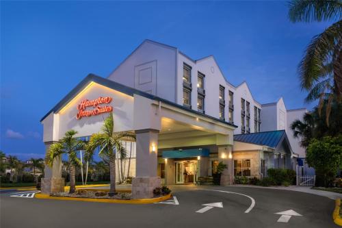 hampton inn and suites ft lauderdale arpt south cruise port