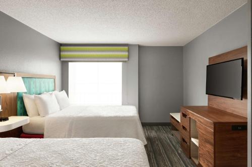 hampton inn and suites ft lauderdale arpt south cruise port
