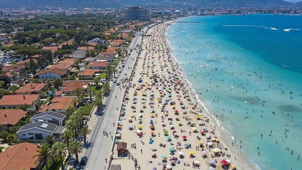 cesme holiday homes