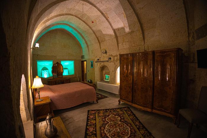 pietra cave suites