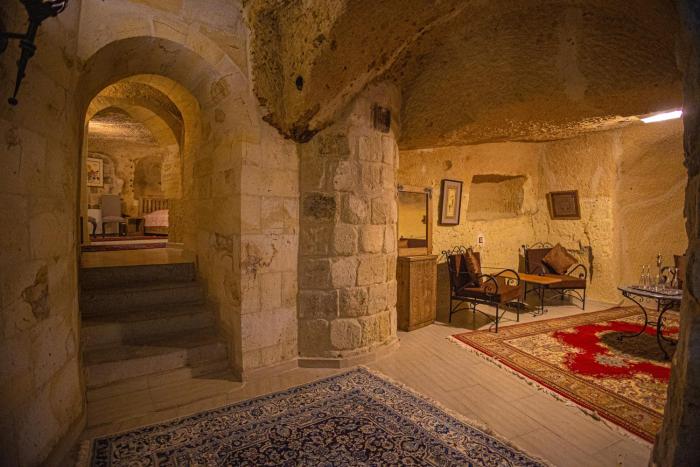 pietra cave suites