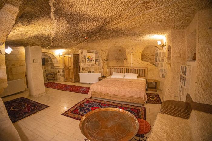 pietra cave suites